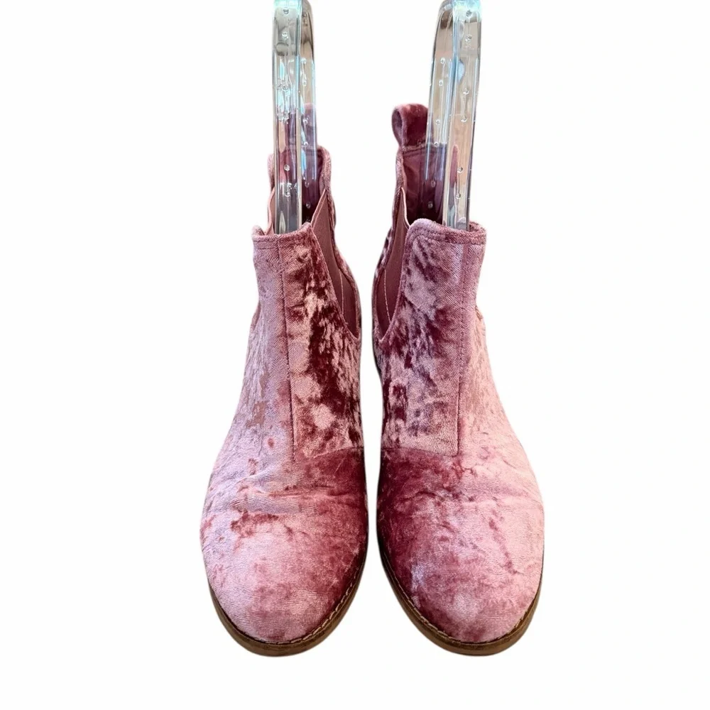 Toms Pink Crushed Velvet Ella Chelsea Ankle Boots Booties Womens Size 7.5